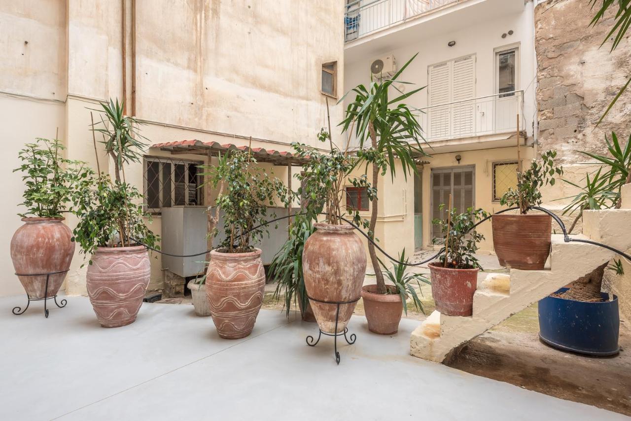 The Courtyard Oasis Atenas Exterior foto