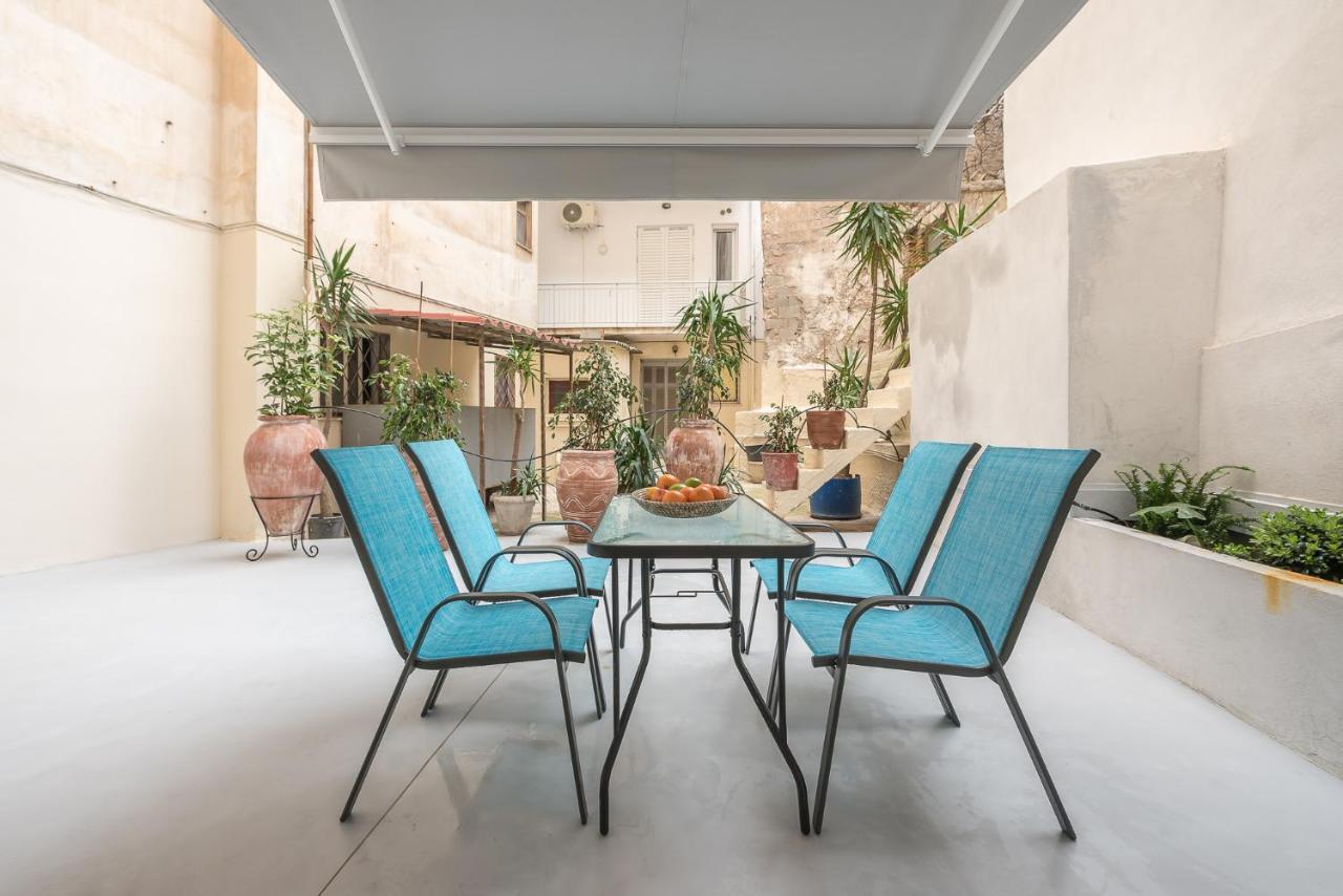 The Courtyard Oasis Atenas Exterior foto