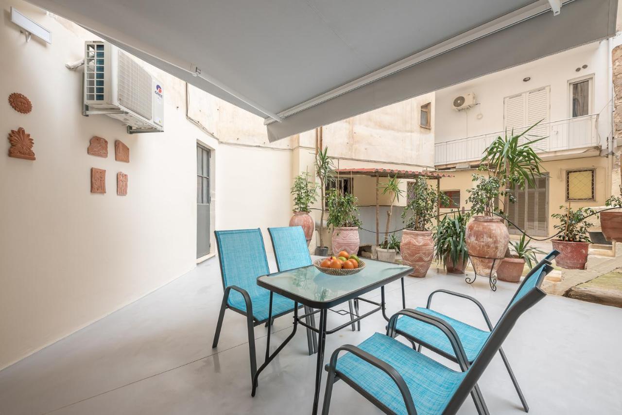 The Courtyard Oasis Atenas Exterior foto
